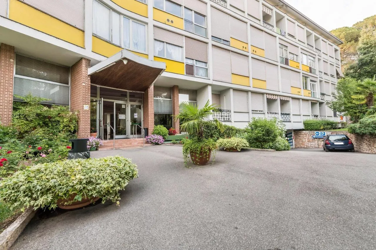Garda Lake And Swimming Pool Apartment Italy