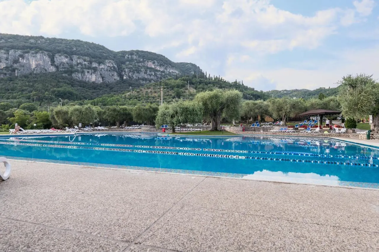 Garda Lake And Swimming Pool Apartment 0*, Garda (Verona)