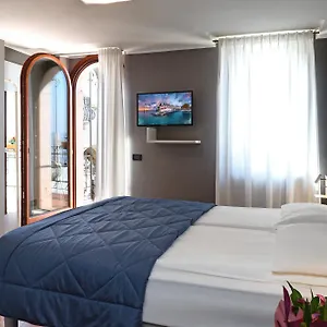 Hotell All'ancora, Garda (Verona)
