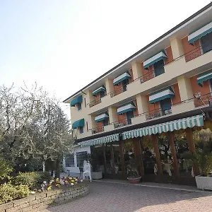 Otel Italia, Garda (Verona)
