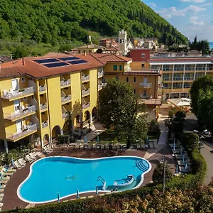 Otel Bisesti ***s, Garda (Verona)